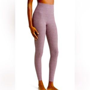 Beyond Yoga Caught in the Midi High Waist Legging